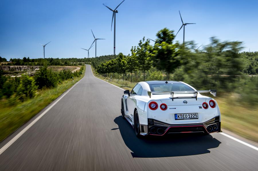  Nissan GT-R Nismo (R35) 2019 года  (WW) (фото 24 из 81)